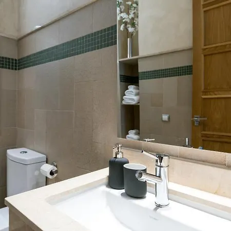 Appartement 2e Stylish Bright Downtown Azofaifo *